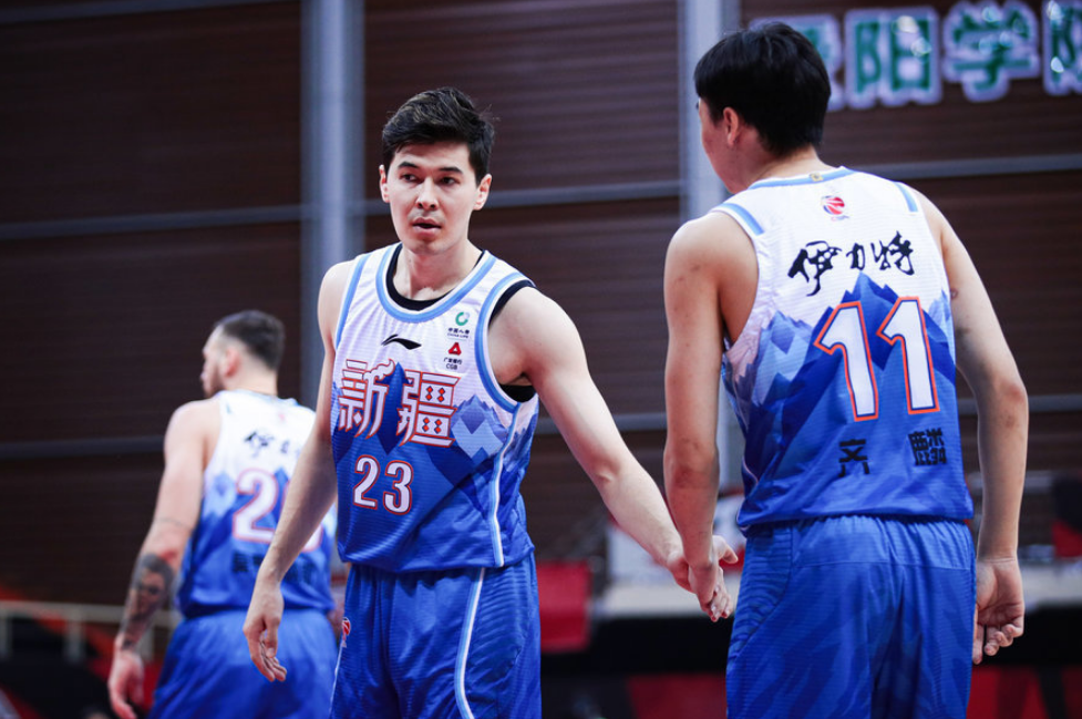 爱游戏官网包含赛地聚焦——法国杯集结日热度飙升,纽约尼克斯官宣签约,媒体盛赞,纪律约束更严格的词条