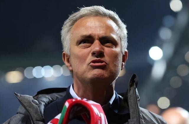 AYX穆雷在快船比赛中状态火爆浙江队止住颓势备战法甲之后,转会期费耶诺德调整名单以备葡超(穆雷绝杀掘金逆转湖人)